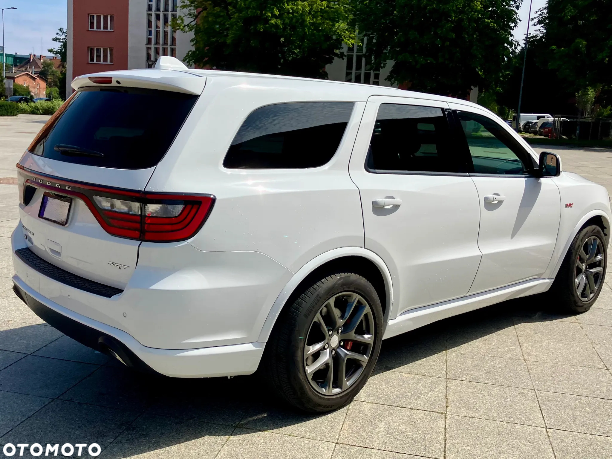 Dodge Durango 6.4 SRT - 12
