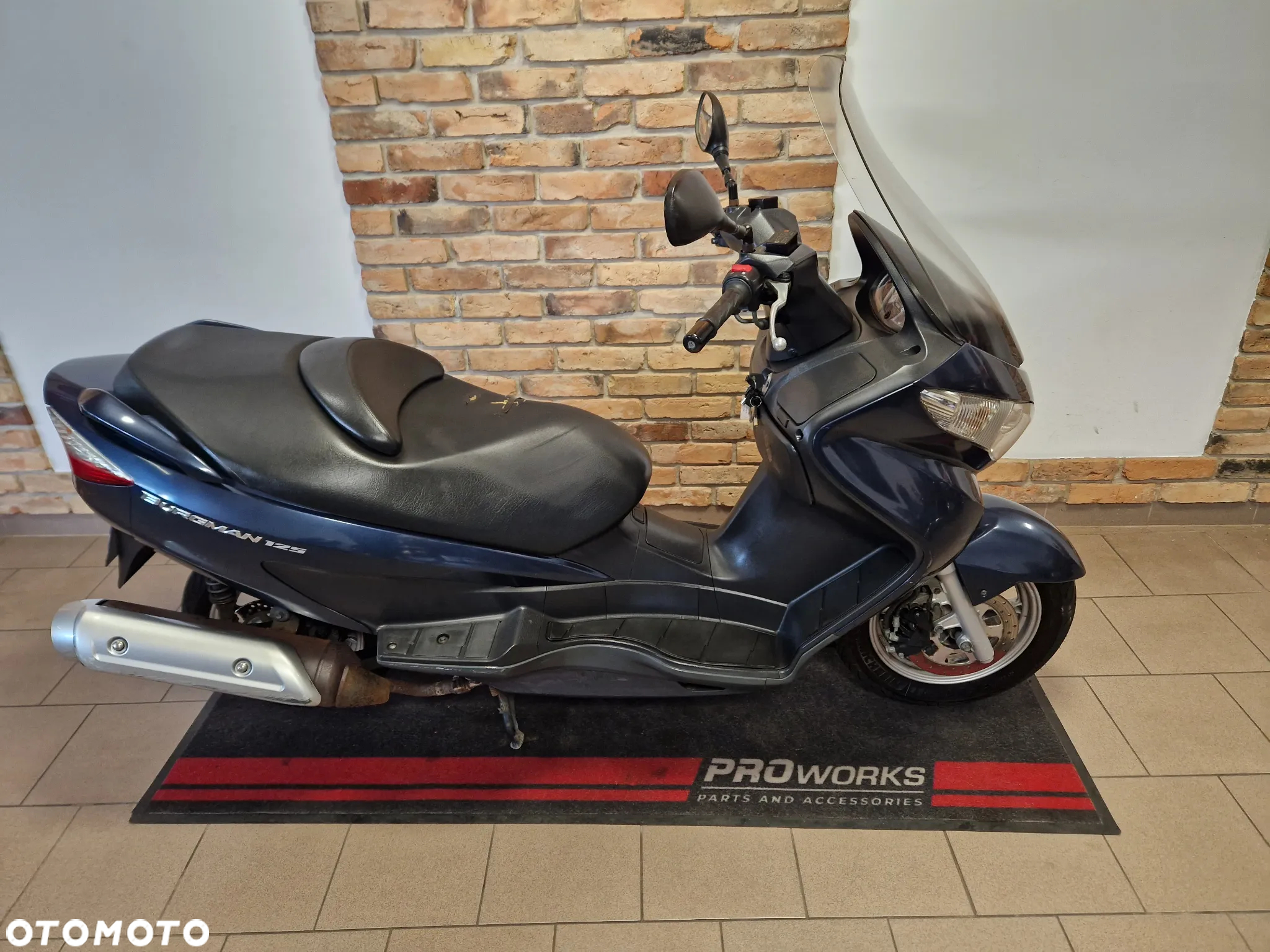 Suzuki Burgman - 18
