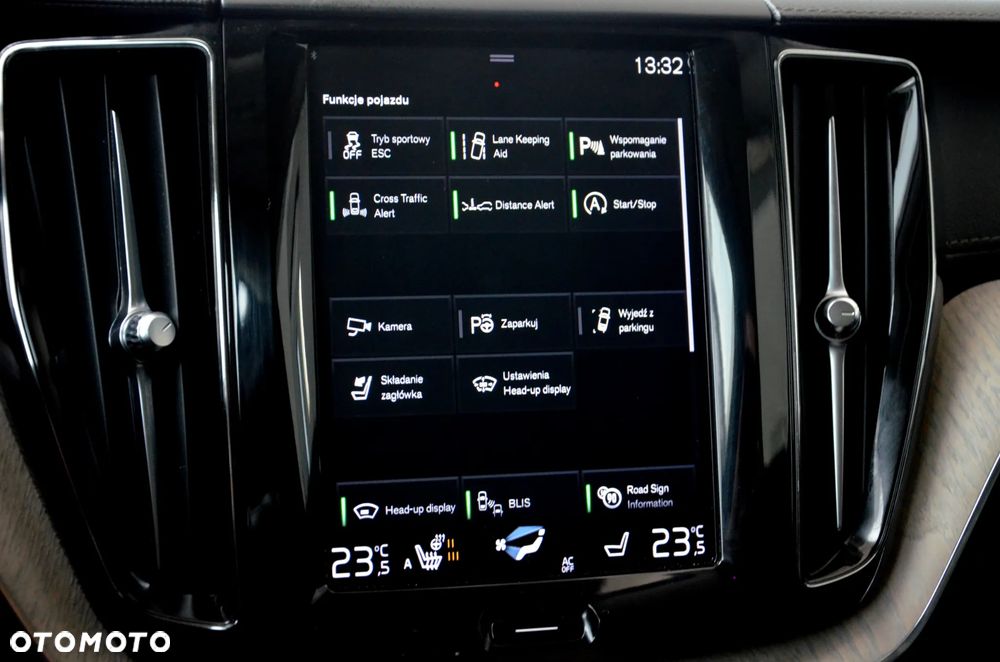 Volvo XC 60 T6 AWD Geartronic Inscription - 26