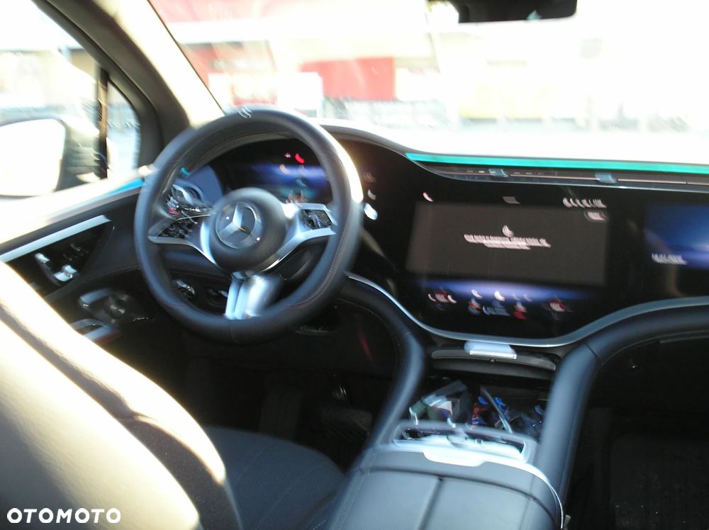 Mercedes-Benz EQE 350+ 90.5kWh Special Edition - 9