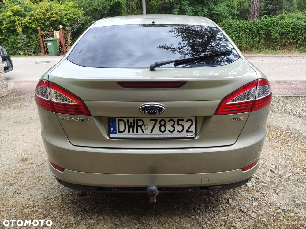 Ford Mondeo 2.0 TDCi Ambiente - 4