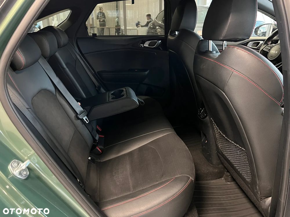 Kia ProCeed 1.6 T-GDI GT DCT - 38