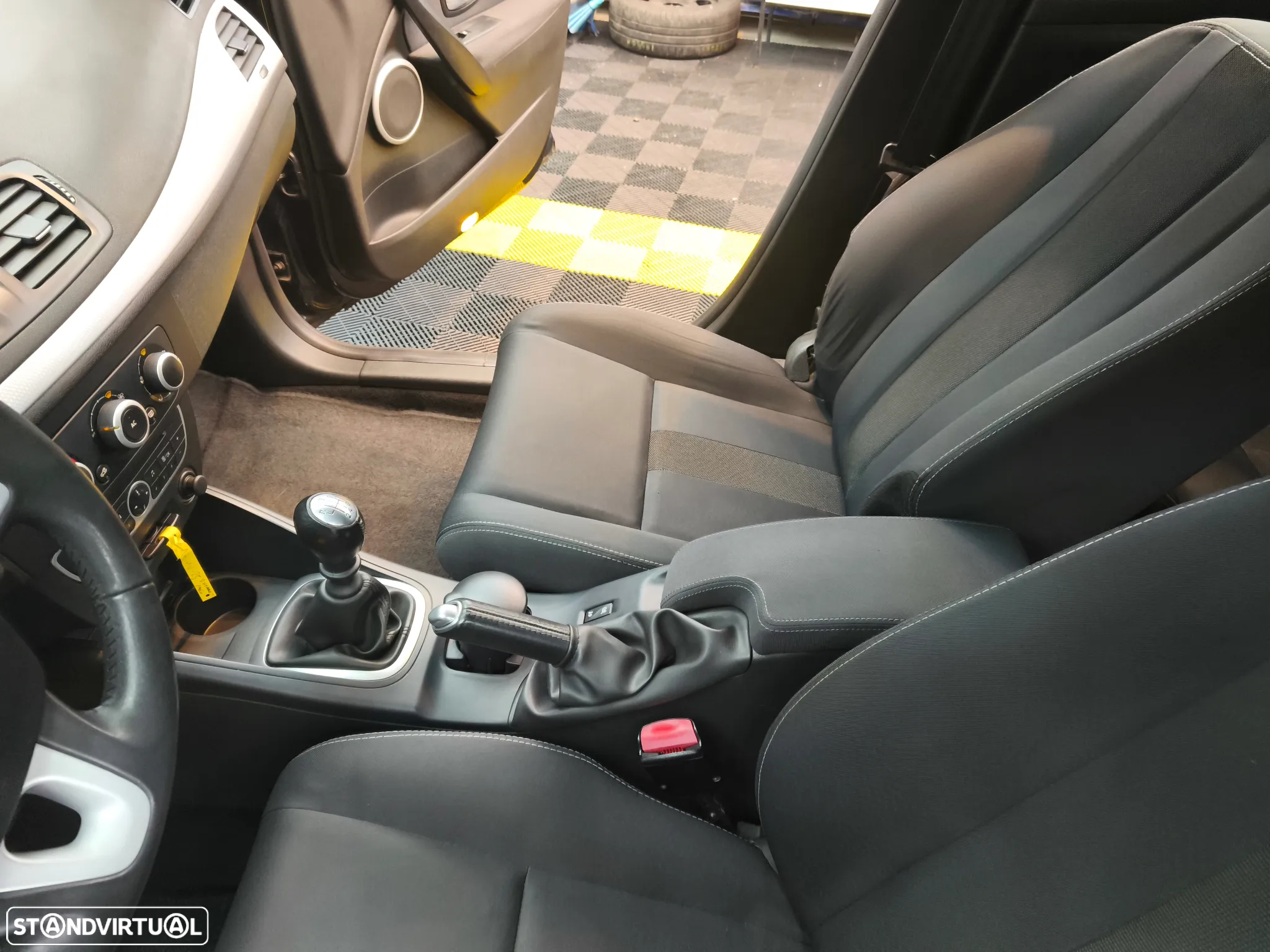 Renault Mégane Sport Tourer 1.5 dCi Dynamique S - 21