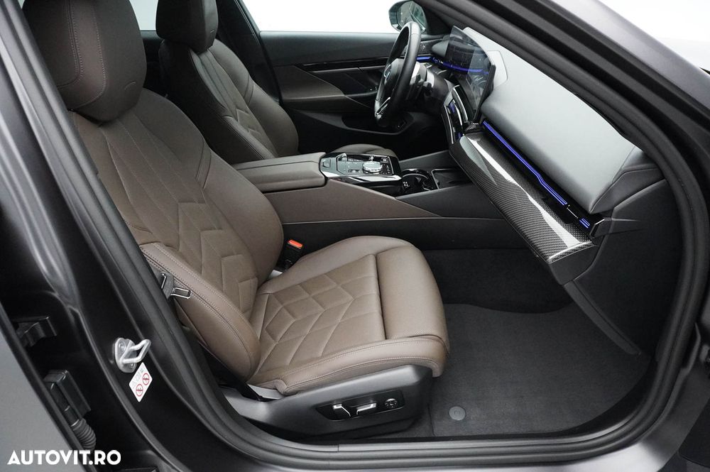 BMW Seria 5 520d xDrive Aut. M Sport Edition - 13