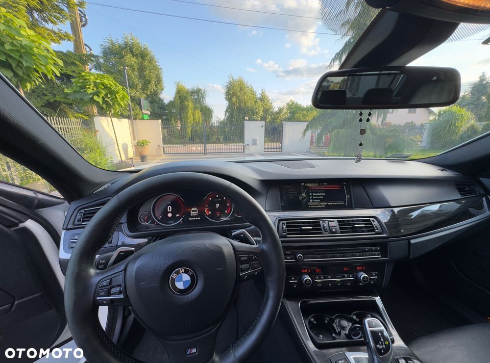 BMW Seria 5 535d xDrive - 13