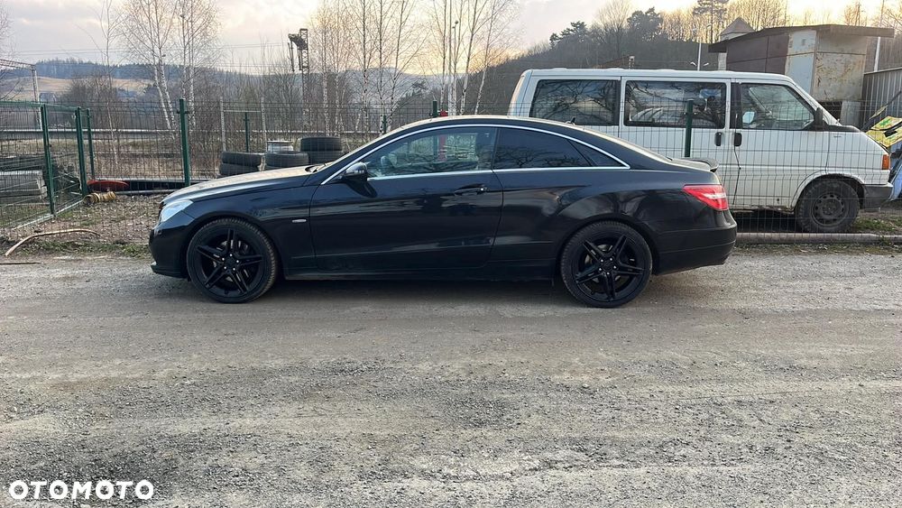 Mercedes-Benz Klasa E - 28
