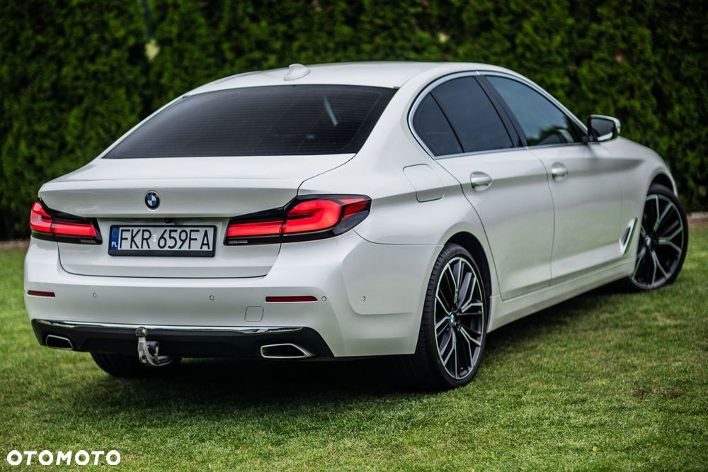 BMW Seria 5 520d xDrive Sport Line - 12