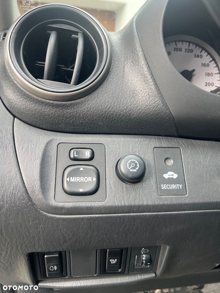 Toyota RAV4 2.0 D-4D Prestige - 17