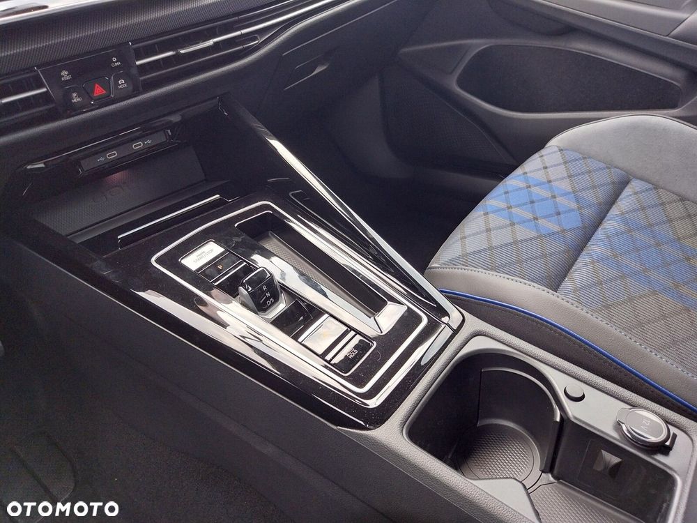 Volkswagen Golf Variant 2.0 TSI 4Motion R - 20