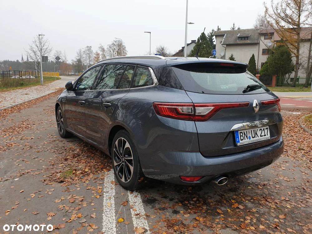 Renault Megane ENERGY TCe 130 Start & Stop Paris Business - 11