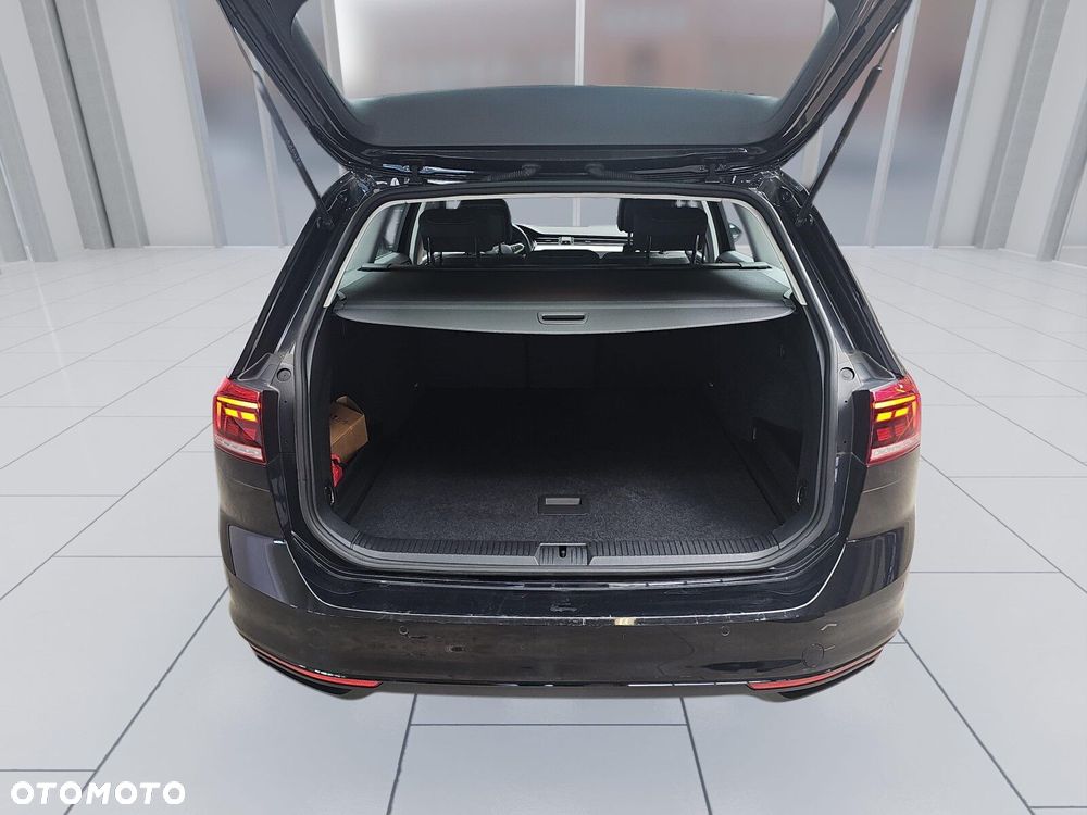 Volkswagen Passat Variant 1.5 TSI EVO Business DSG - 20