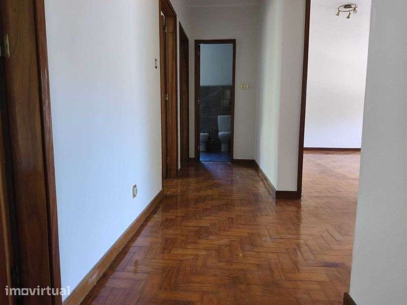 Apartamento T3 em Lamego - Grande imagem: 2/12