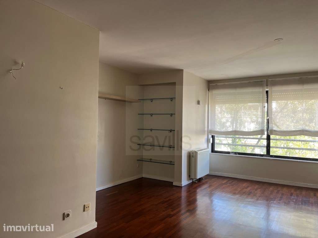 Amplo T2 em zona residencial, Porto - Grande imagem: 2/25