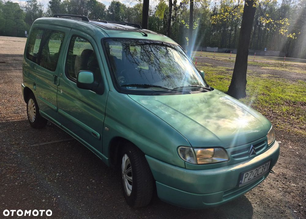 Citroën Berlingo 1.4i Exclusive - 2