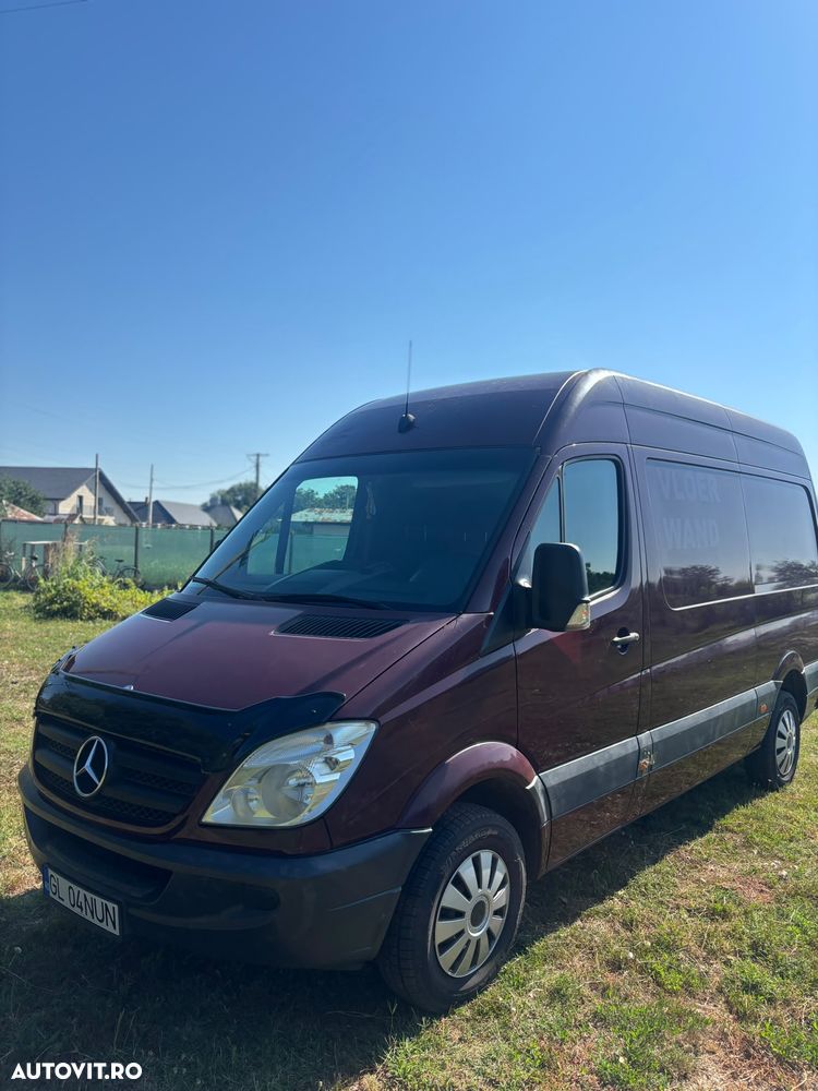Mercedes-Benz Sprinter - 2