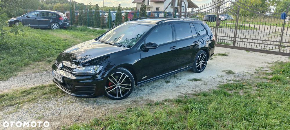 Volkswagen Golf 2.0 TDI BMT GTD - 1