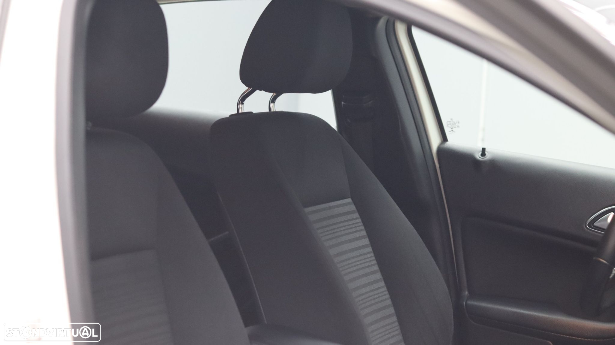 Mercedes-Benz A 180 CDI BlueEFFICIENCY Edition Style - 28