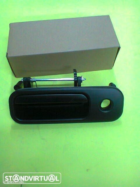 Puxador da tampa da mala Vw Golf IV Lupo Polo Sharan Transporter T5 1J6827565A - 1