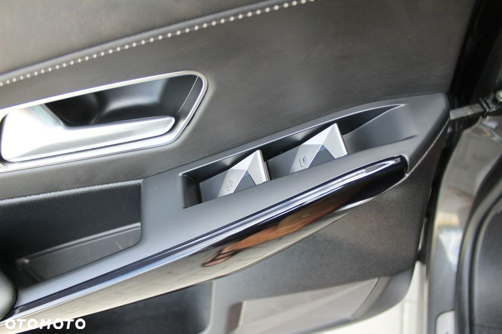 DS Automobiles DS 7 Crossback - 15