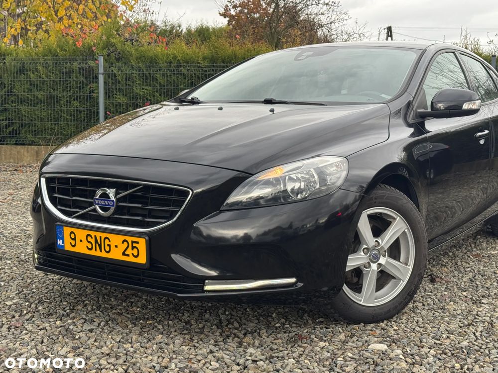 Volvo V40 D2 Momentum - 26