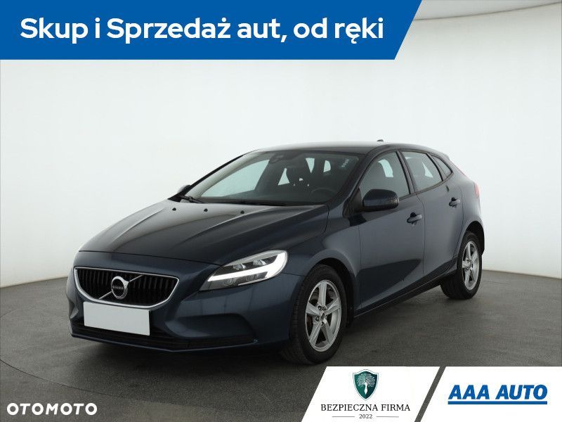 Volvo V40 - 2