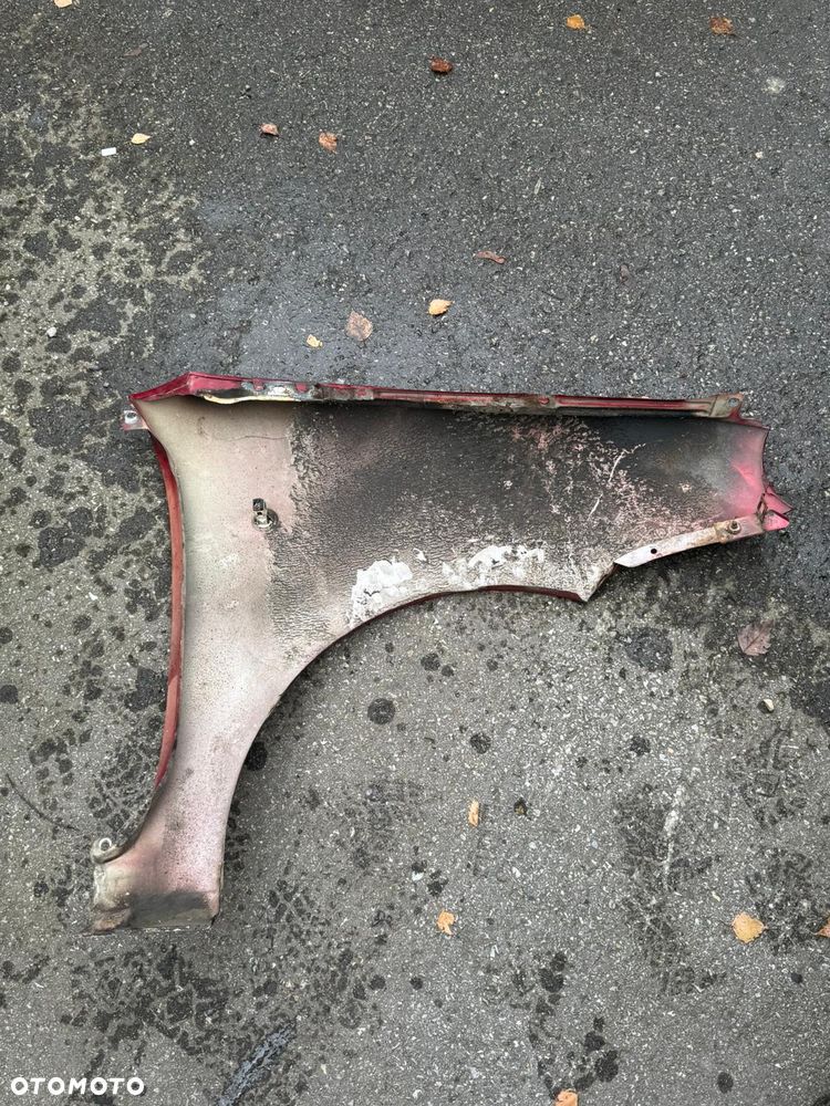 Błotnik przedni prawy FIAT SEICENTO 1998-2010 czerwony - 2