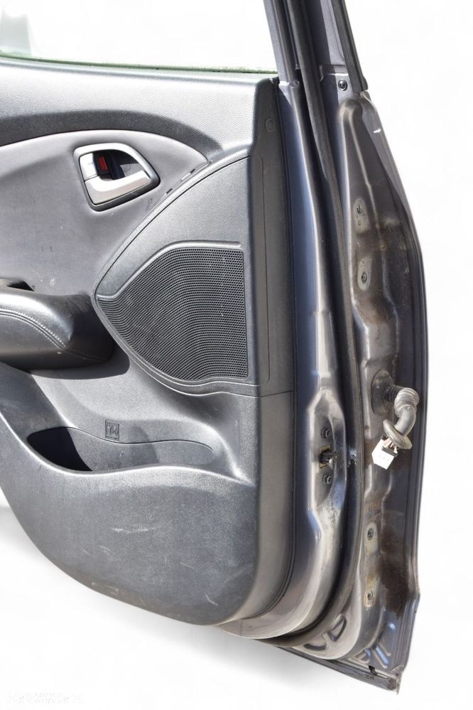 Drzwi Lewy Tył HYUNDAI IX35 I Przedlift 09-12 kod lakieru: ZAR - 10