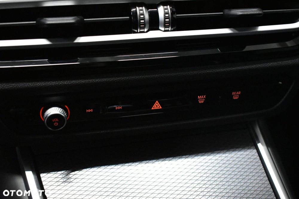 BMW Seria 3 - 18