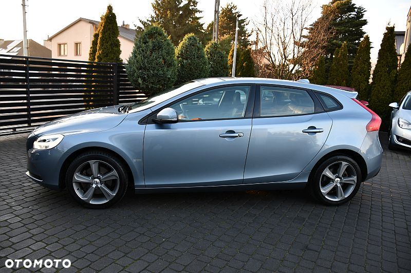 Volvo V40 T3 Drive-E Momentum - 28