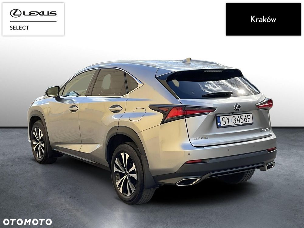 Lexus NX 300 F Impression AWD - 3