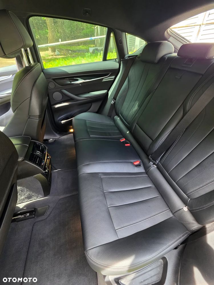 BMW X6 - 15