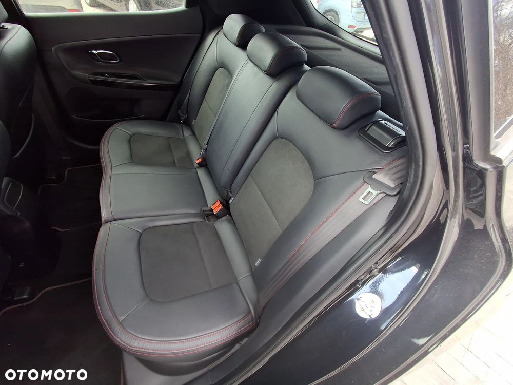 Kia Ceed 1.6 T-GDI GT - 15