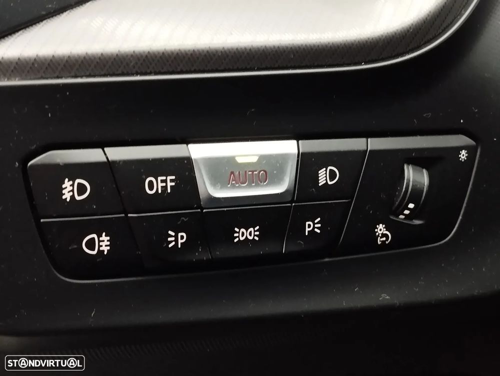 BMW 116 d Pack M - 16