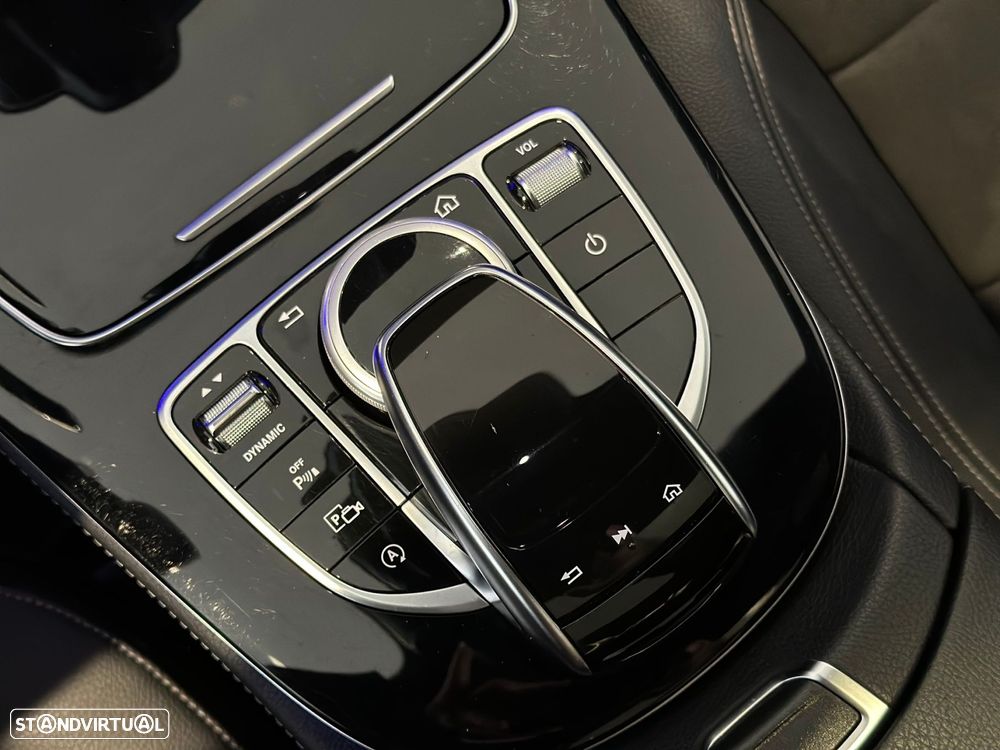 Mercedes-Benz E 220 d 9G-TRONIC AMG Line - 31