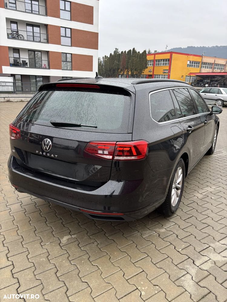 Volkswagen Passat 2.0 TDI SCR DSG Business - 13