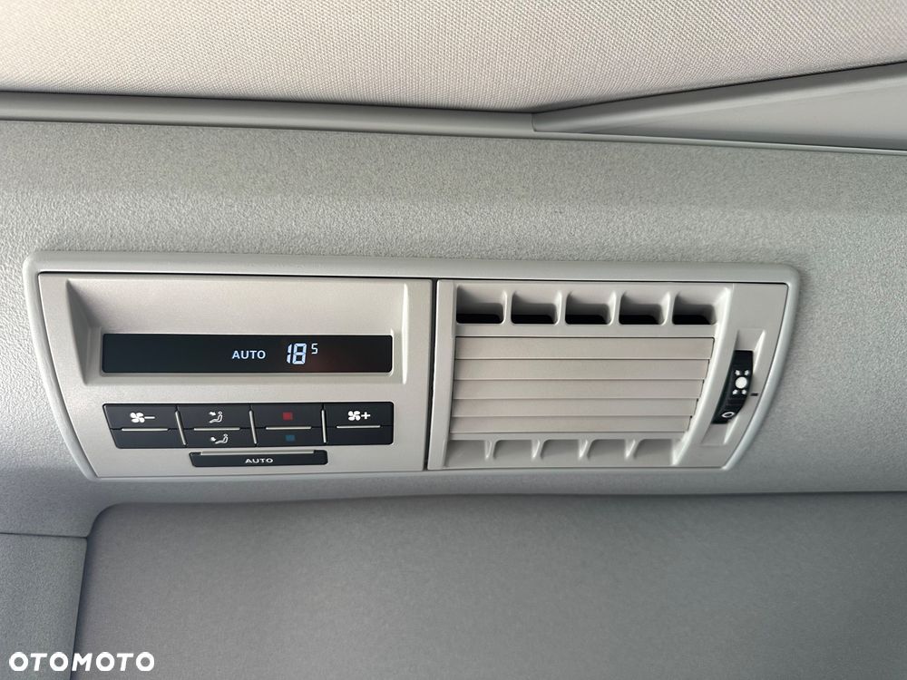 Volkswagen California - 40