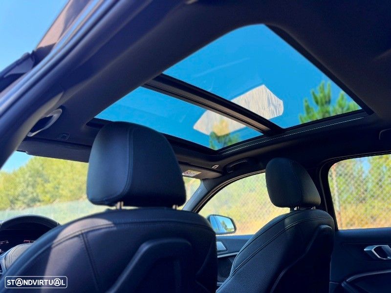 BMW 118 d Pack Desportivo M - 60