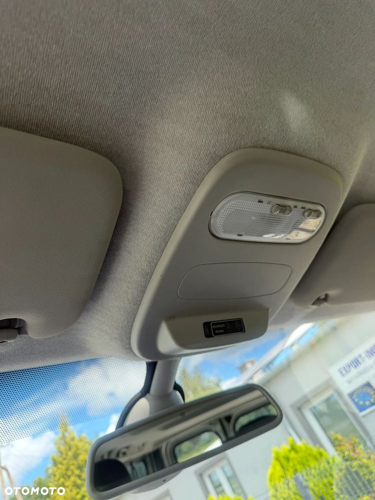 Nissan NV300 - 28