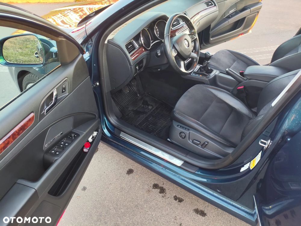 Skoda Superb 2.0 TDI Elegance - 12