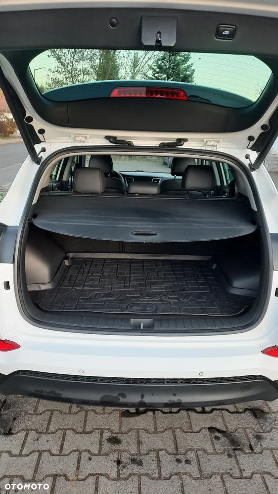 Hyundai Tucson blue 1.7 CRDi 2WD DCT Premium - 16