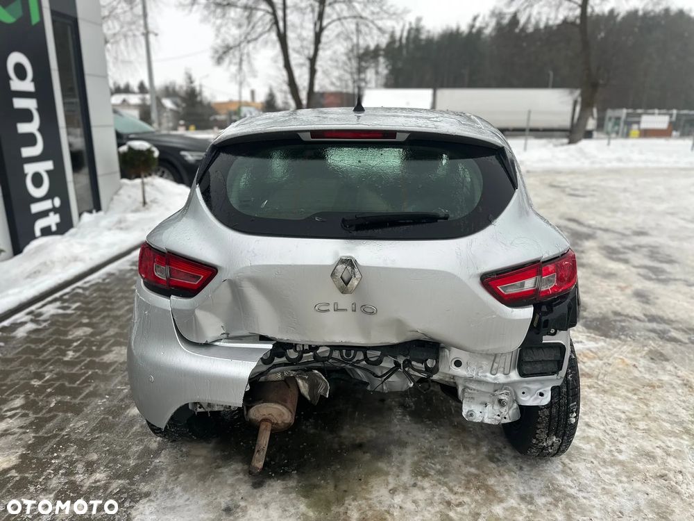 Renault Clio - 6