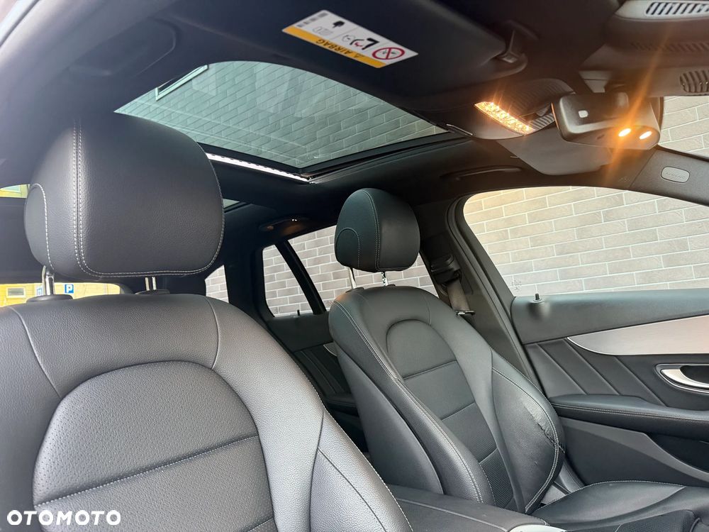 Mercedes-Benz Klasa C 200 9G-TRONIC AMG Line - 35