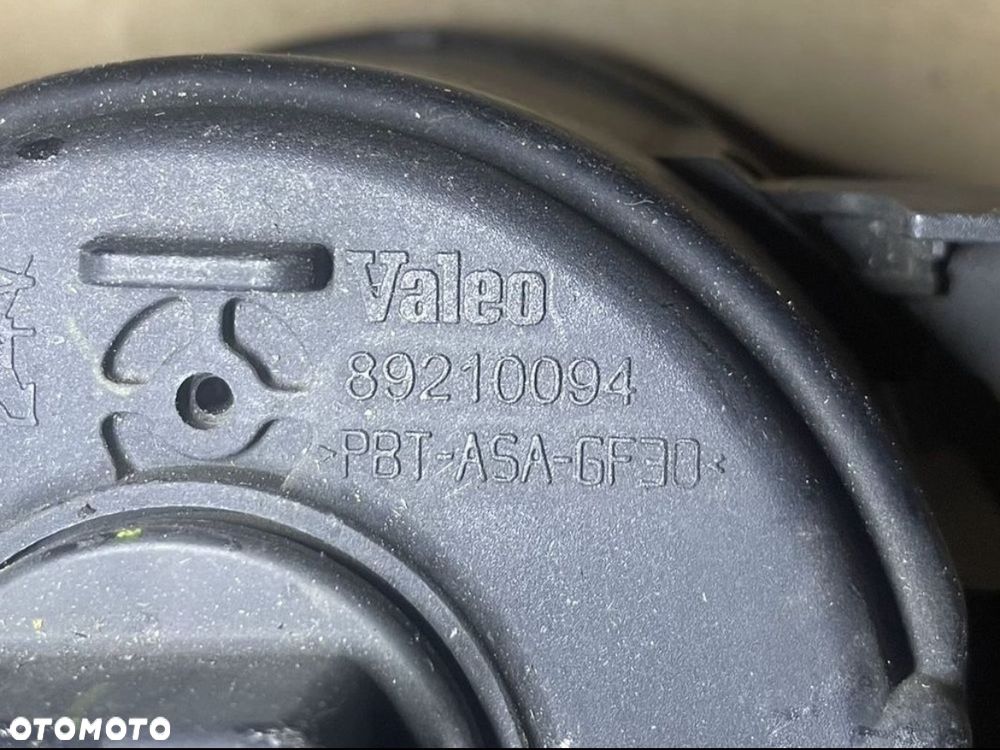 89210094 halogen przeciwmgielne renault laguna II 2 - 4