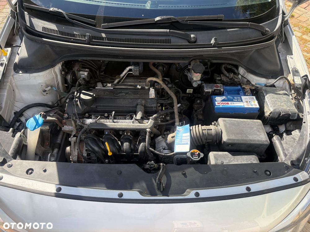 Hyundai i20 blue 1.2 Advantage+ - 23