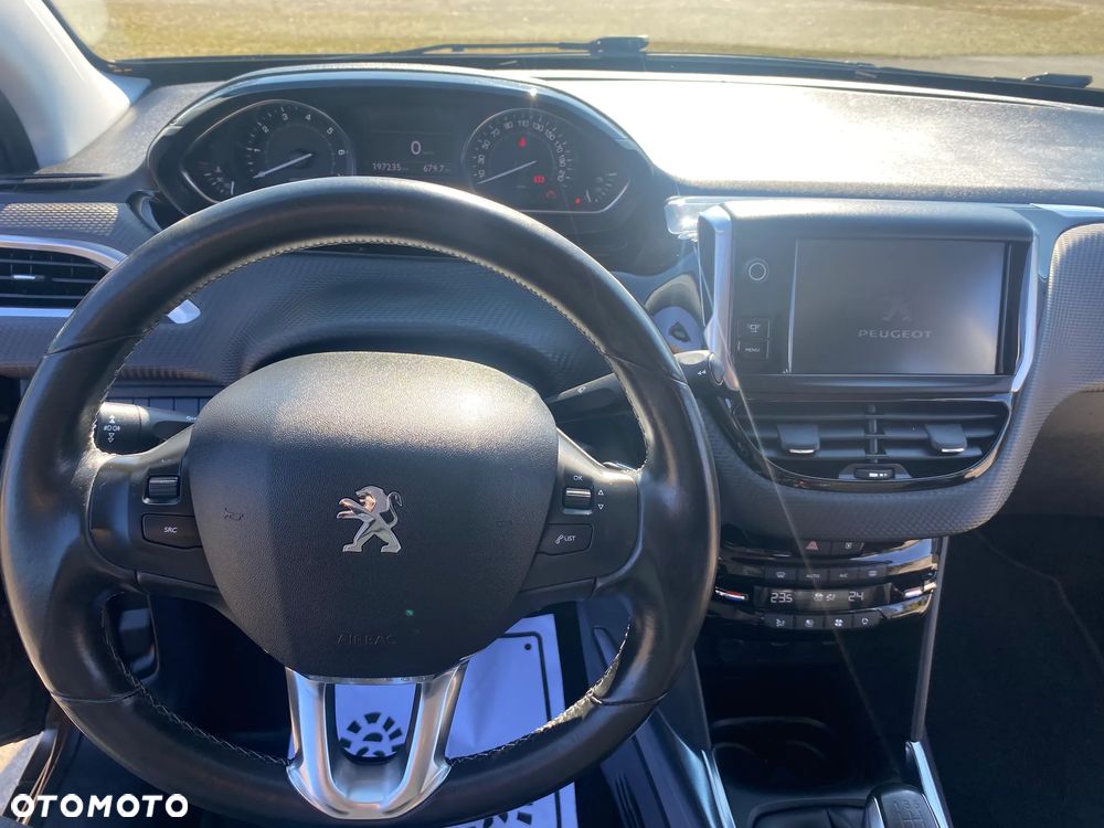 Peugeot 2008 120 VTI Allure - 22