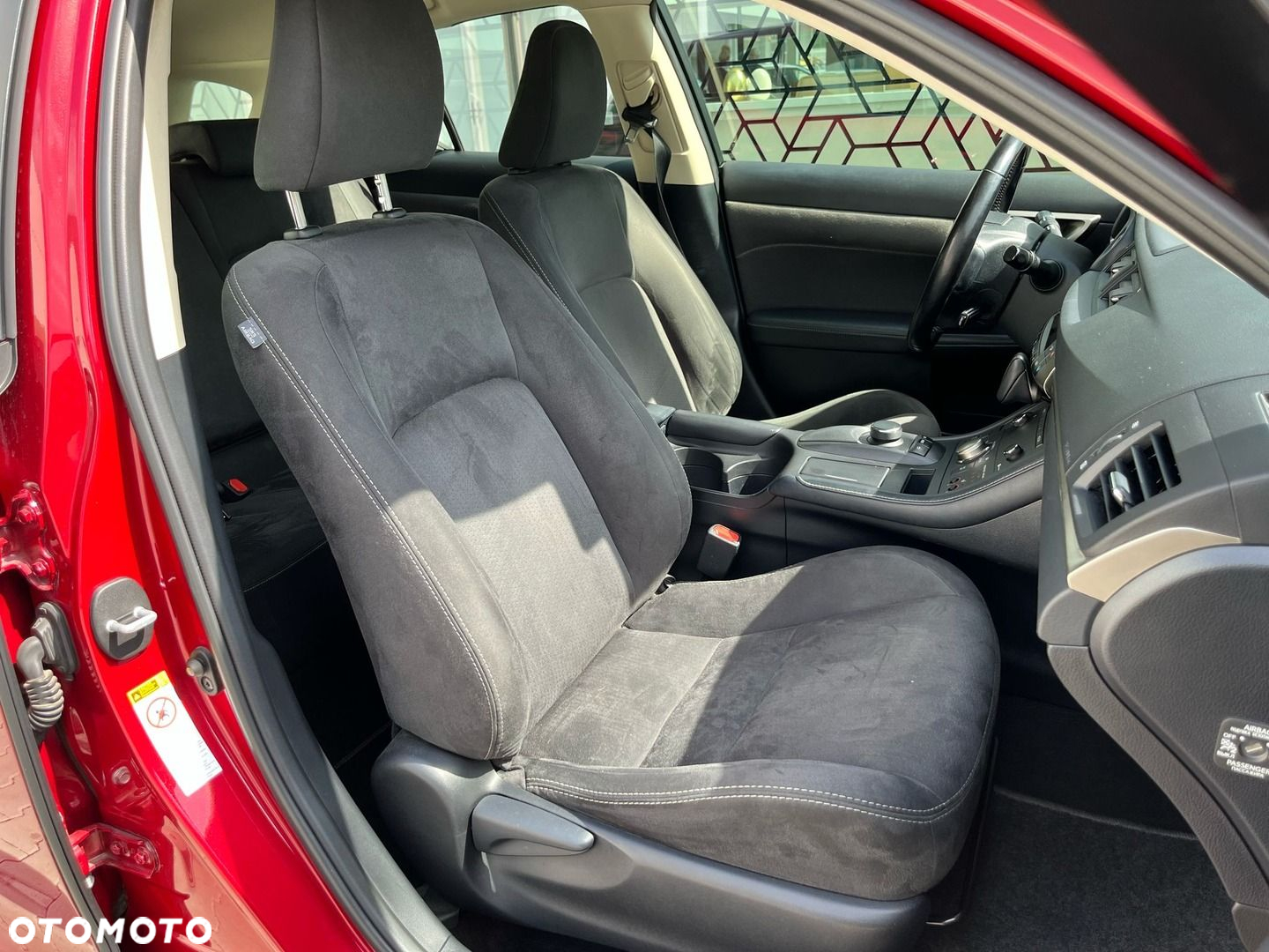 Lexus CT - 23
