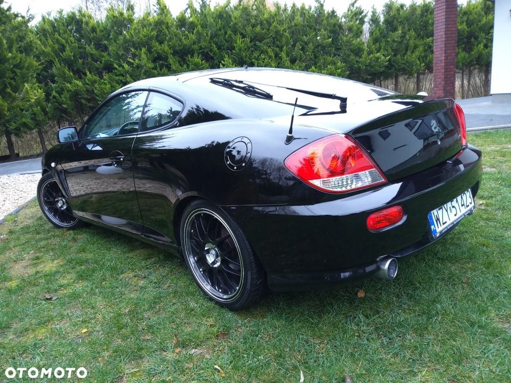 Hyundai Coupe - 4