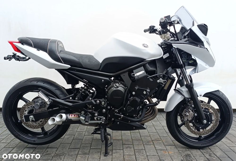 Yamaha XJ - 6