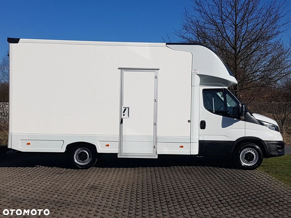 Iveco DAILY KONTENER NISKOPODŁOGOWY 4,43x2,23x2,42 SKLEP FOODTRUCK BAR KLIMA KONIOWÓZ KAMPER - 12