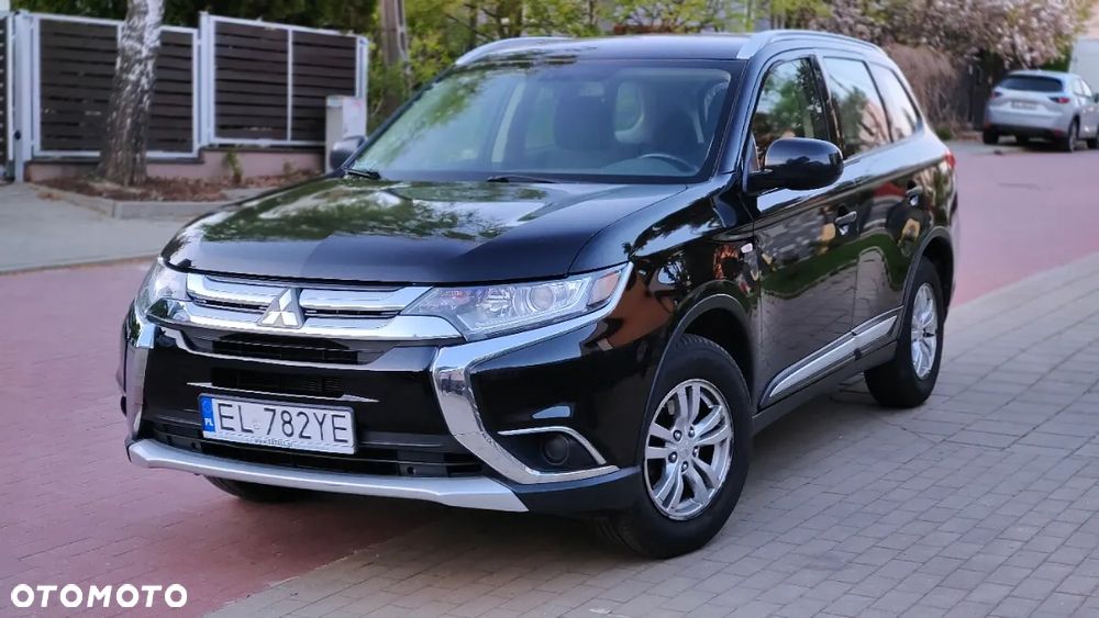 Mitsubishi Outlander 2.0 Invite + 2WD - 1
